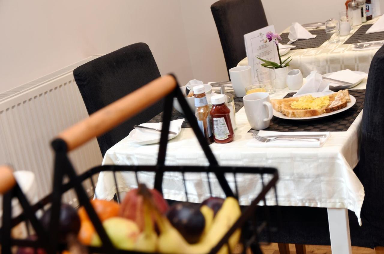 Apple Tree Place B&B Tadley Экстерьер фото