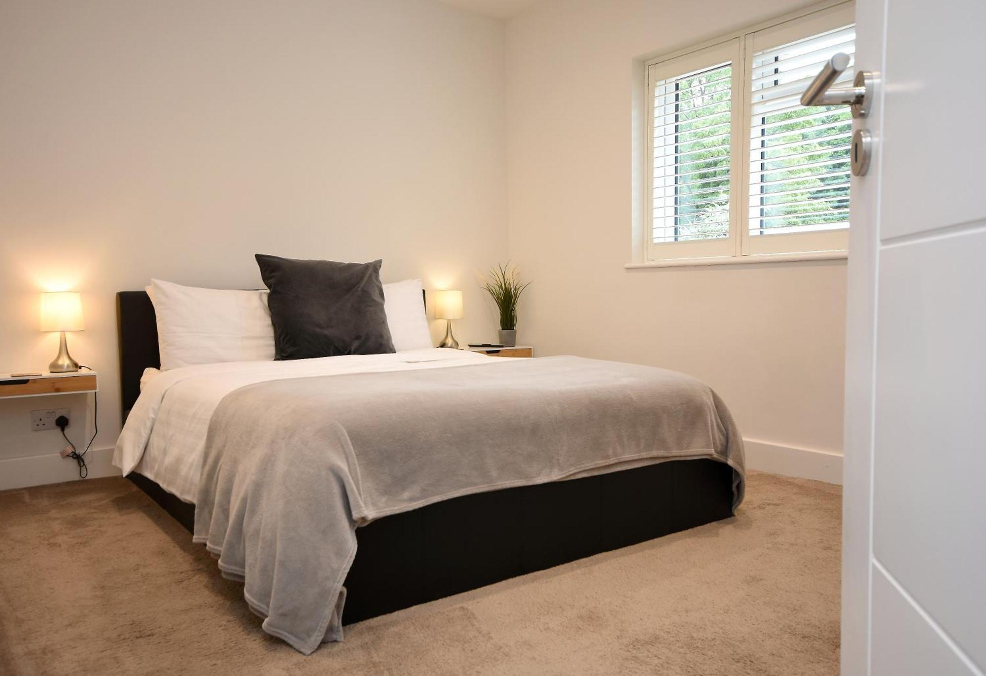Apple Tree Place B&B Tadley Экстерьер фото